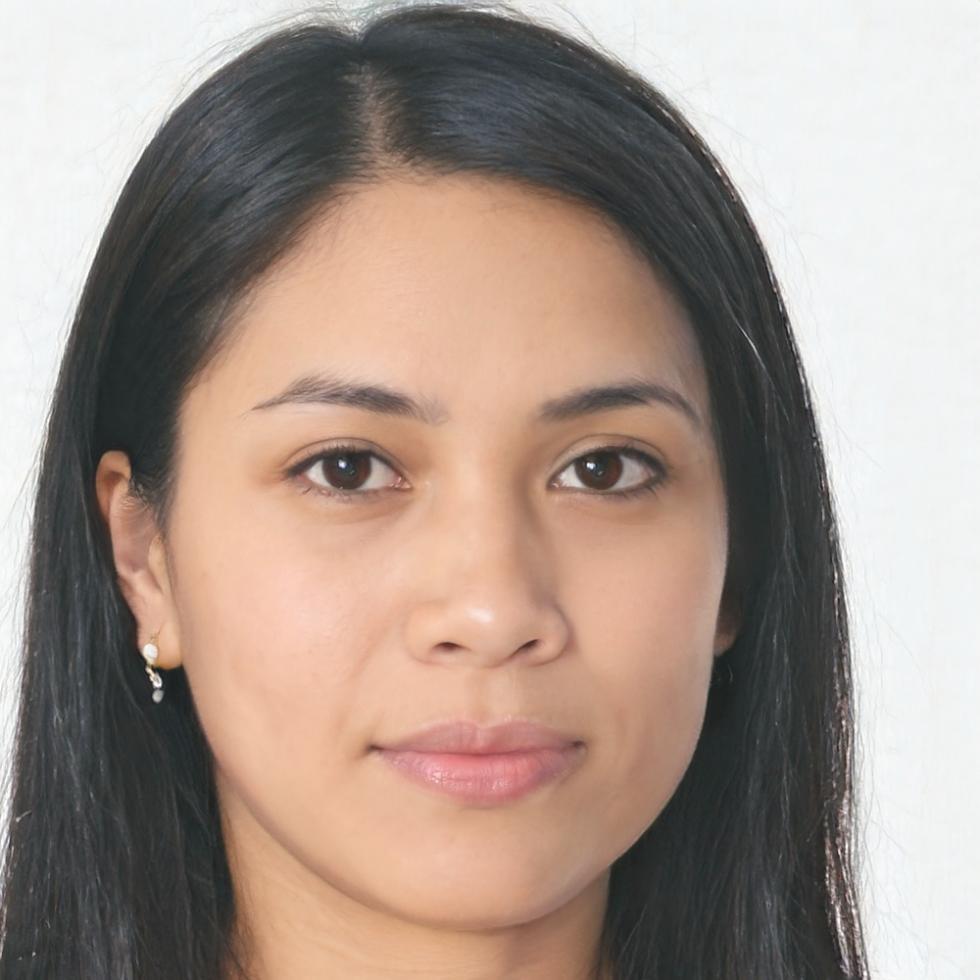 Sarah Chen, successful business owner who transformed her financial management skills